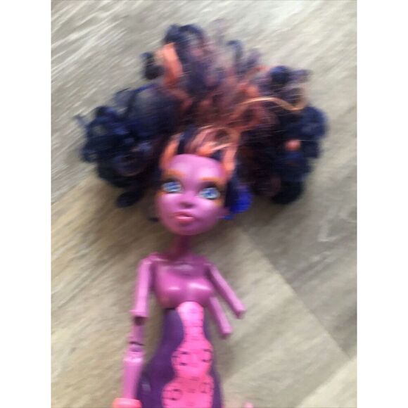 Monster High Doll Great Scarrier Reef Kala Mer'ri Purple Octopus .Missing Arms - Picture 5 of 8